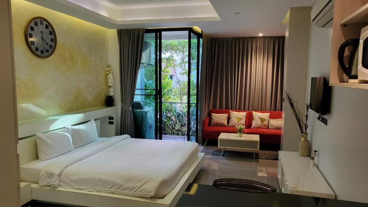 Apartment Naiharn Relife By Nataly Nai Harn