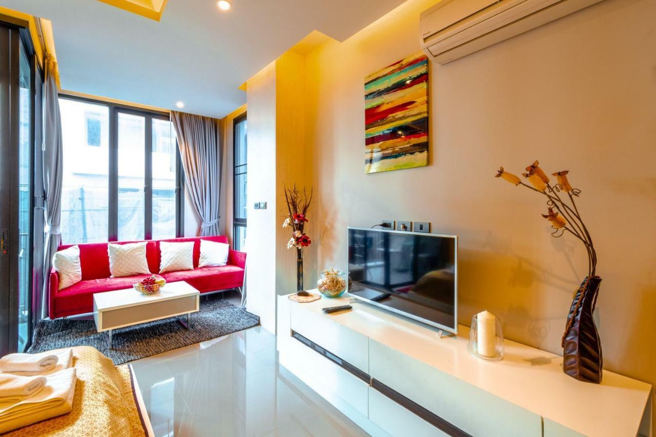 Apartment Naiharn Relife By Nataly Nai Harn